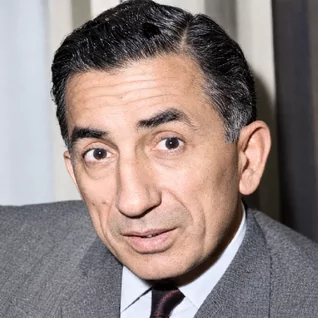 حسن هنرمندی